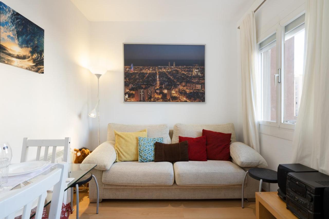 Cute Apartment In Sants Station With Hbo & Alexa & Ac Barcelona Kültér fotó