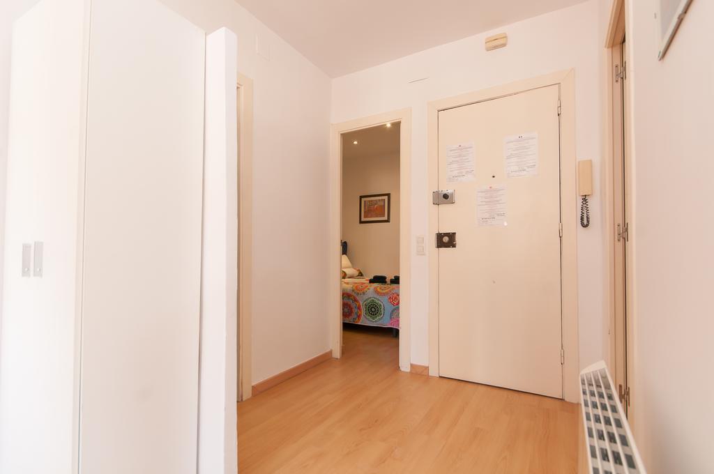 Cute Apartment In Sants Station With Hbo & Alexa & Ac Barcelona Kültér fotó