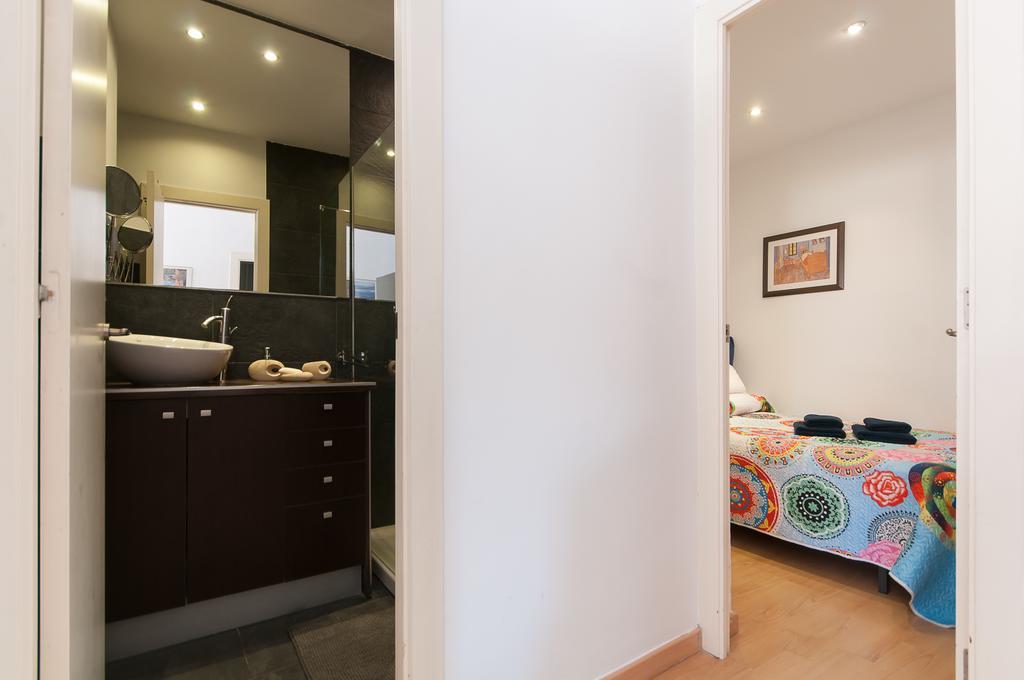 Cute Apartment In Sants Station With Hbo & Alexa & Ac Barcelona Kültér fotó